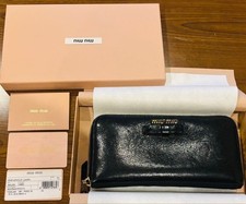 Portafoglio lungo Miu Miu