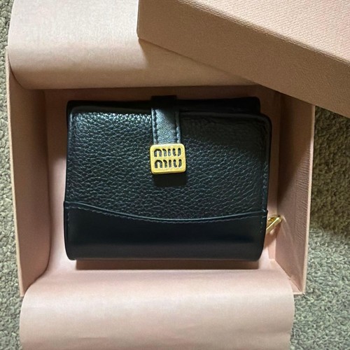Ecc miu portafoglio - miu,